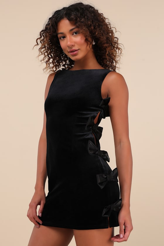 Velvet Bow Applique Sleeveless Short Dress