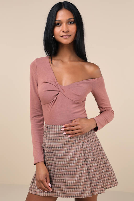 Adorable Simplicity Rusty Rose One-Shoulder Sweater Top 1