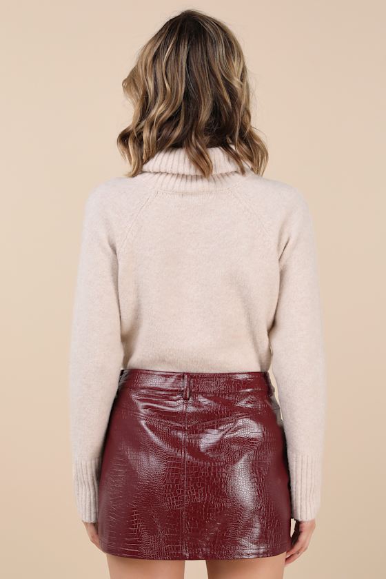 Excellent Mood Burgundy Croc-Embossed Vegan Leather Mini Skirt