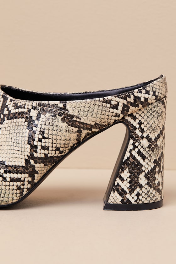 Lulus Londynn Snake Square-toe Mule Pumps In White