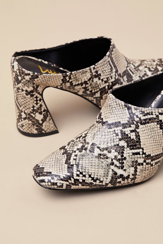 Lulus Londynn Snake Square-toe Mule Pumps In White