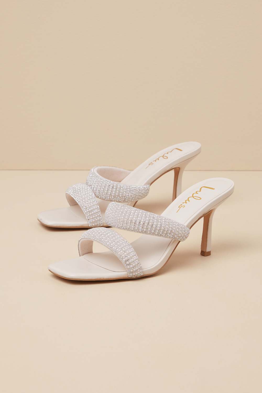 Cute Dresses, Tops, Shoes & Clothing for Women