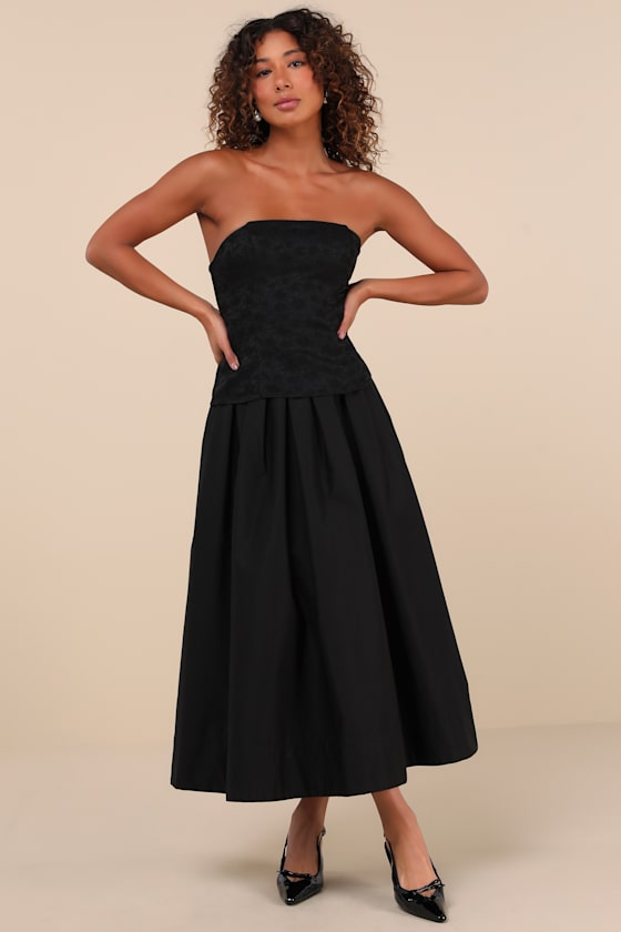 Lulus Chic Consideration Black Strapless Top In Black