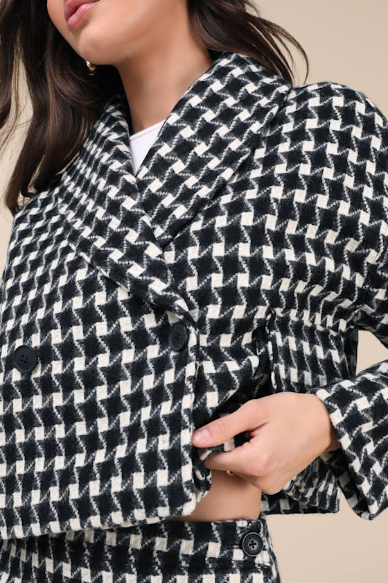 Native Youth Ada Black And White Houndstooth Cropped Jacket In Black And White