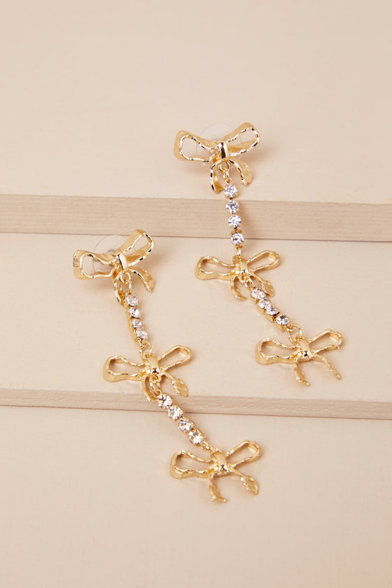 LULUS DELIGHTFUL GLIMMER GOLD BOW DROP EARRINGS