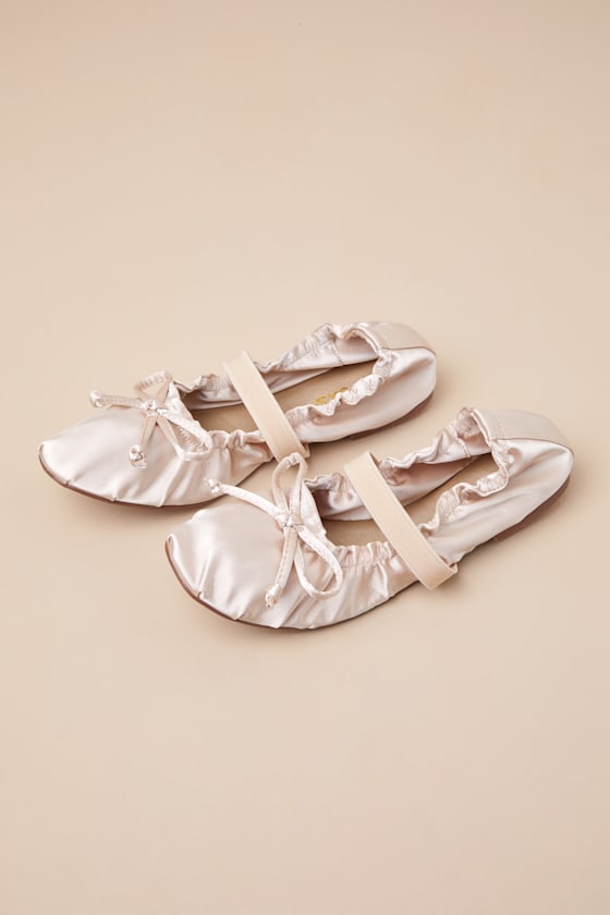 LULUS CALLINDA CHAMPAGNE SATIN BOW BALLET FLATS