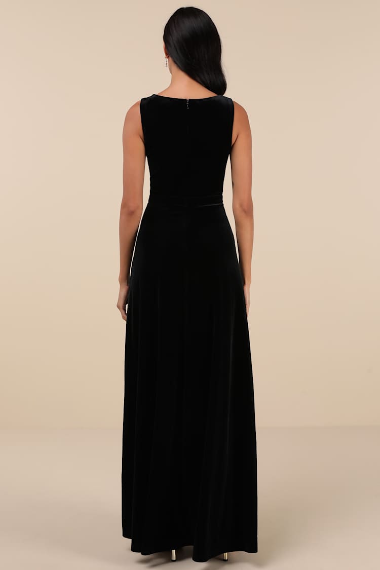 Beautiful Night Black Velvet Sleeveless Maxi Dress