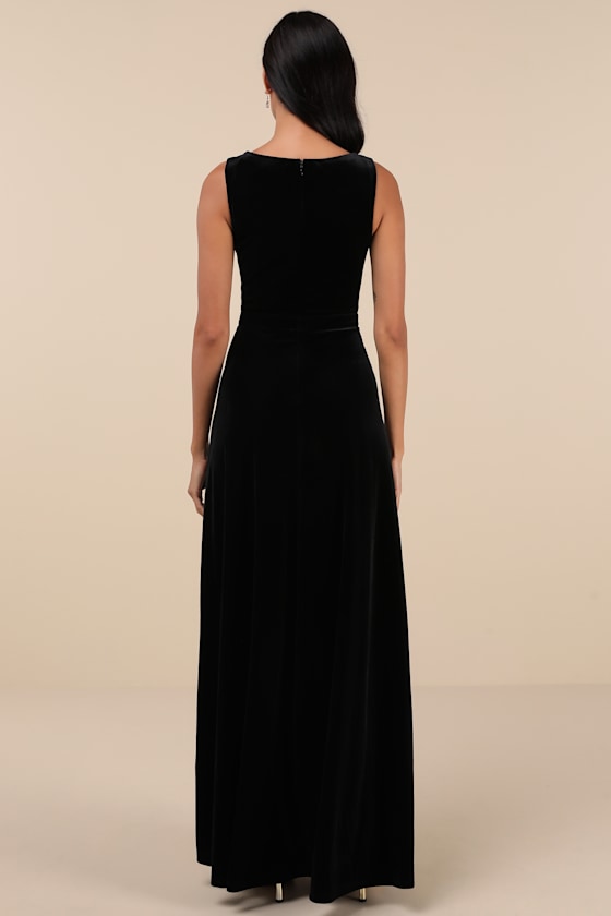 Beautiful Night Black Velvet Sleeveless Maxi Dress