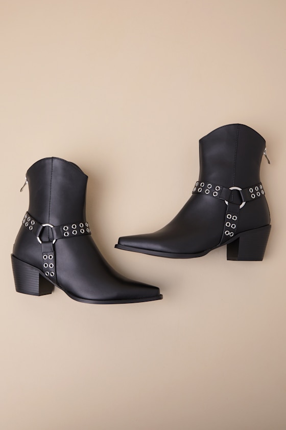 Lulus Hallee Black Pointed-toe Ankle Booties In Black