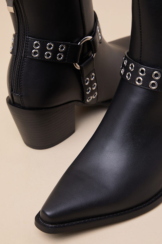 Lulus Hallee Black Pointed-toe Ankle Booties In Black