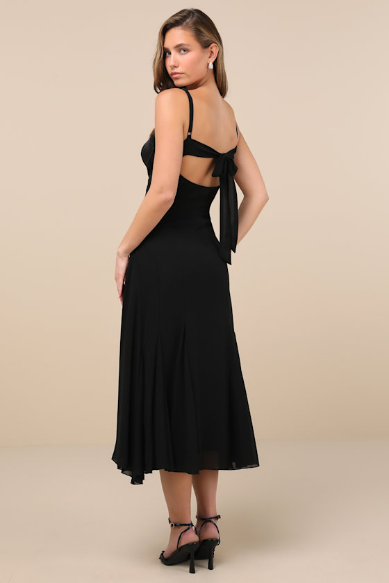 Lulus Enticing Invite Black Pleated Midi Dress In Black