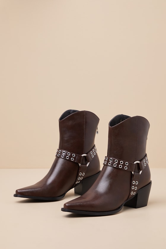 Lulus Hallee Brown Pointed-toe Ankle Booties In Brown