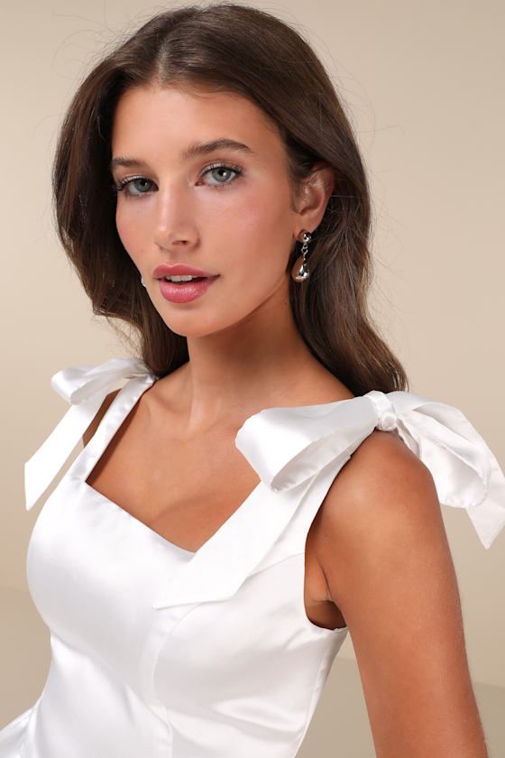 Lulus Coquettish White Lace-up Bustier Top In White