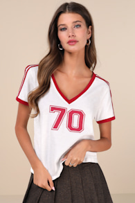 Janan White V-Neck Graphic Tee
