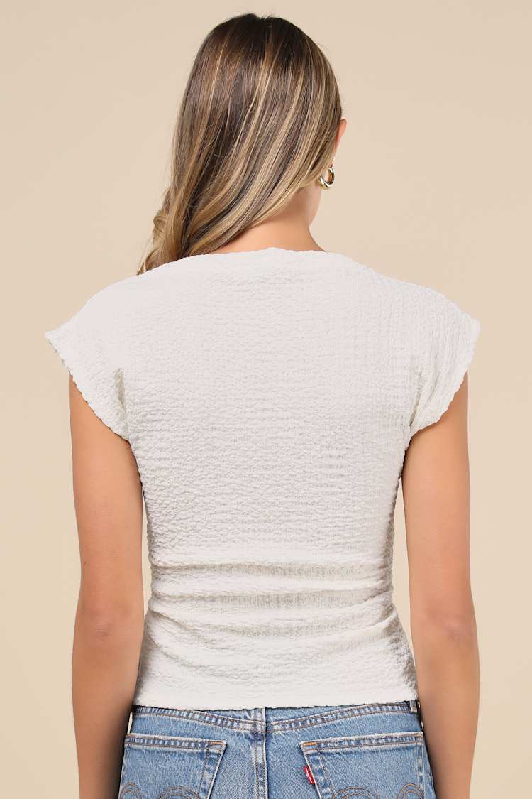 Dreamy Impression Ivory Textured Cap Sleeve Top