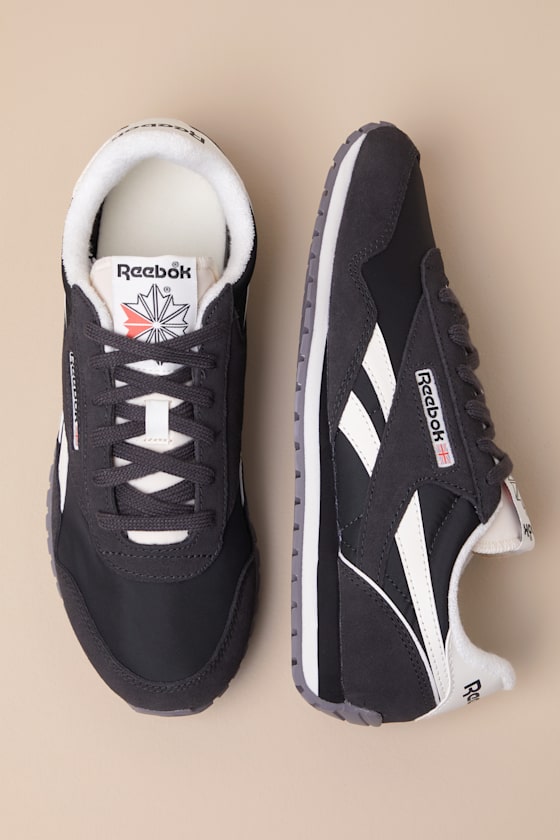 Reebok Classic Az Washed Black And Chalk Suede Leather Sneakers In Black