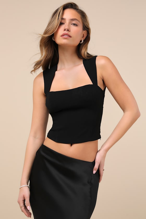Lulus Flirtatious Charisma Black Heart Cutout Sleeveless Crop Top In Black