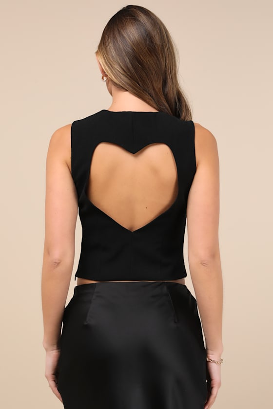 Lulus Flirtatious Charisma Black Heart Cutout Sleeveless Crop Top In Black