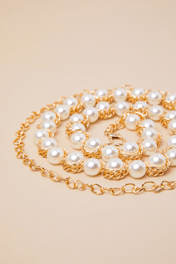 Lulus Luxe Guarantee Gold Pearl Chain Belt In Gold