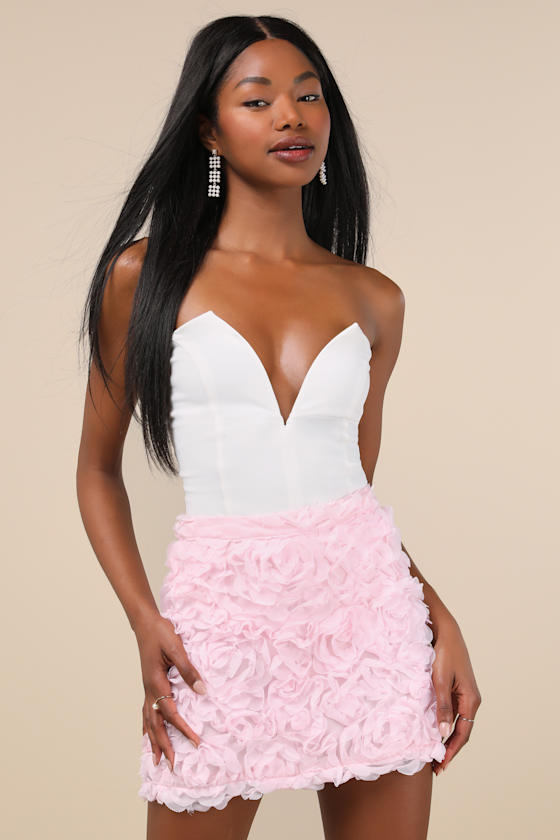 Immaculate Charm Pink 3D Floral Bodycon Mini Skirt 2