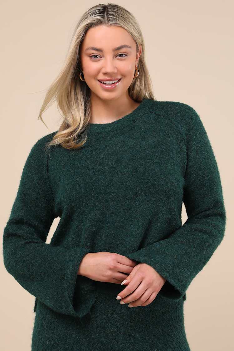 Signature Sunday Dark Green Raglan Sleeve Pullover Sweater