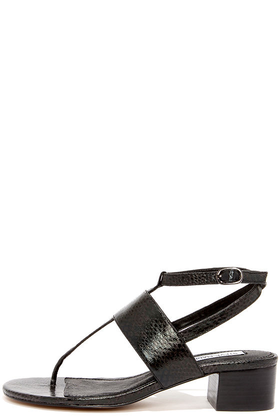 black strappy thong sandals