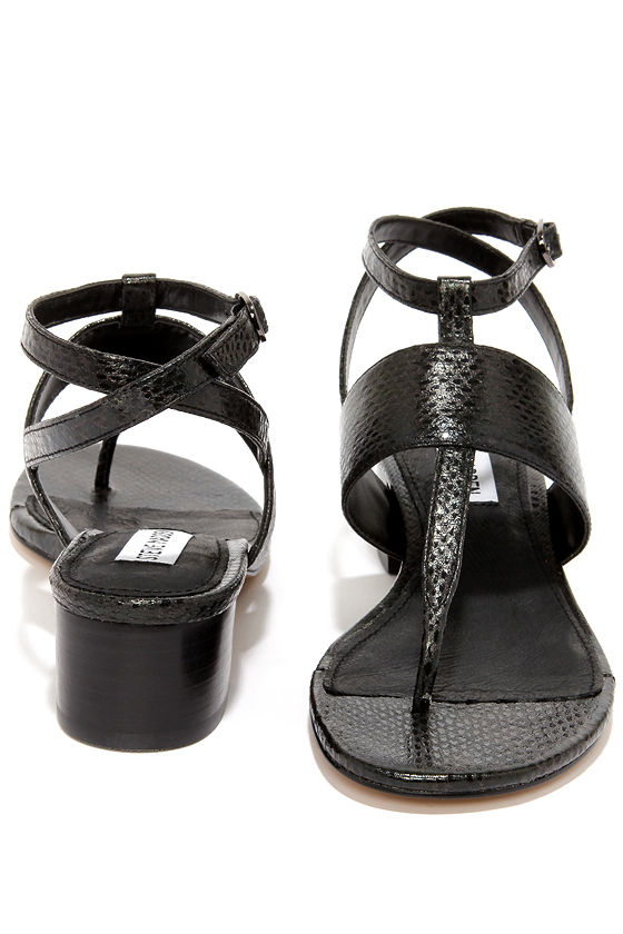black strappy thong sandals