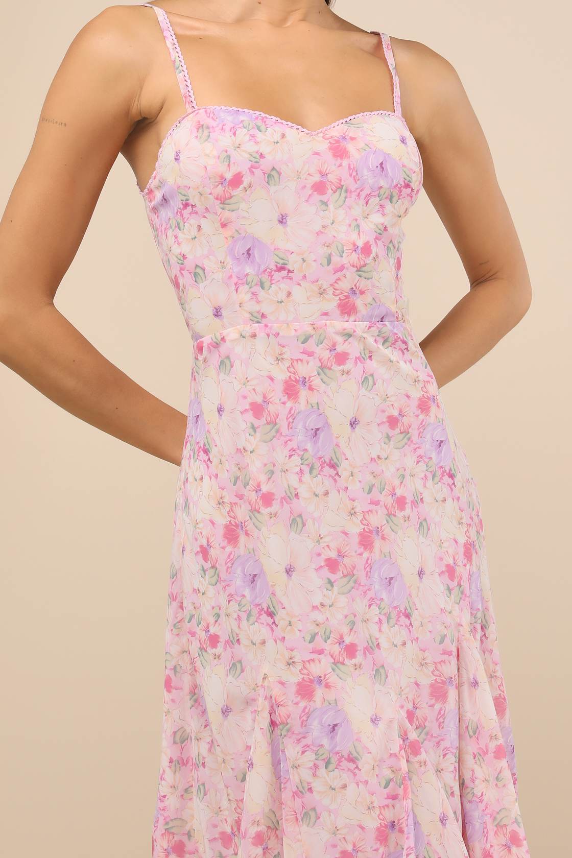 Cute Dresses, Tops, Shoes & Clothing for Women