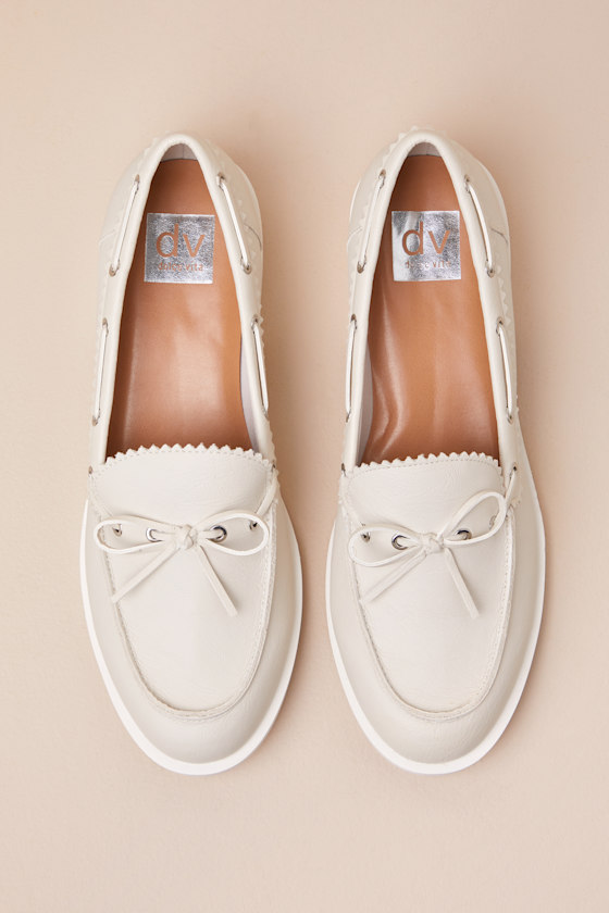DOLCE VITA LAGOON IVORY BOAT SHOE LOAFERS