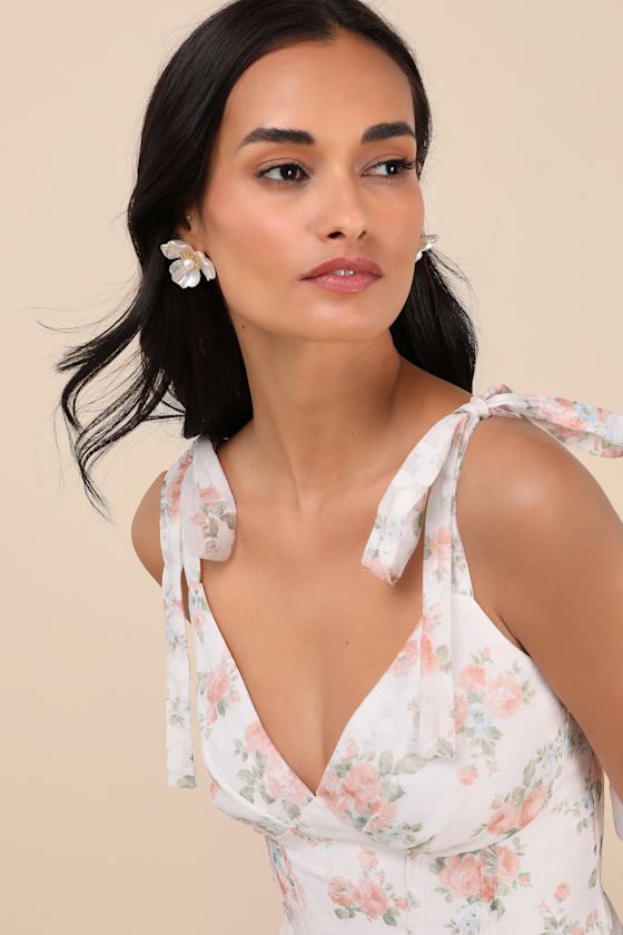 LULUS QUAINT AESTHETIC WHITE FLOWER STATEMENT EARRINGS
