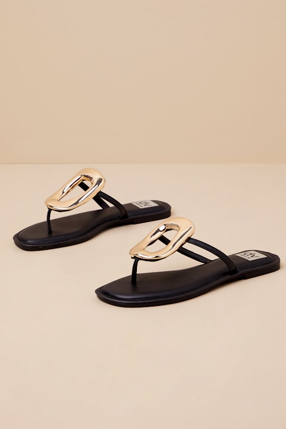 DV by Dolce Vita Jameson - Black Thong Sandals - Medallion Thongs