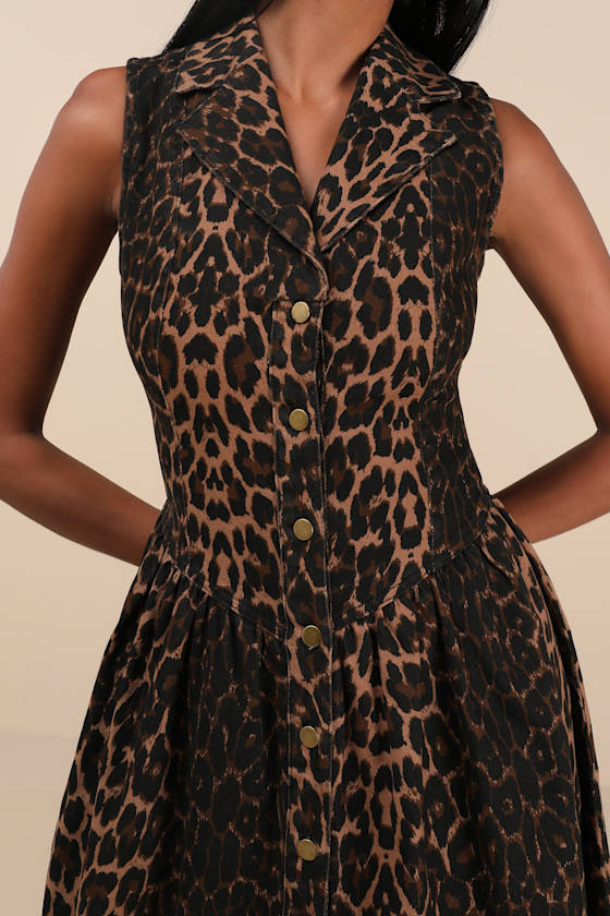 LULUS LEVON BROWN LEOPARD PRINT DENIM BUTTON-FRONT MIDI DRESS