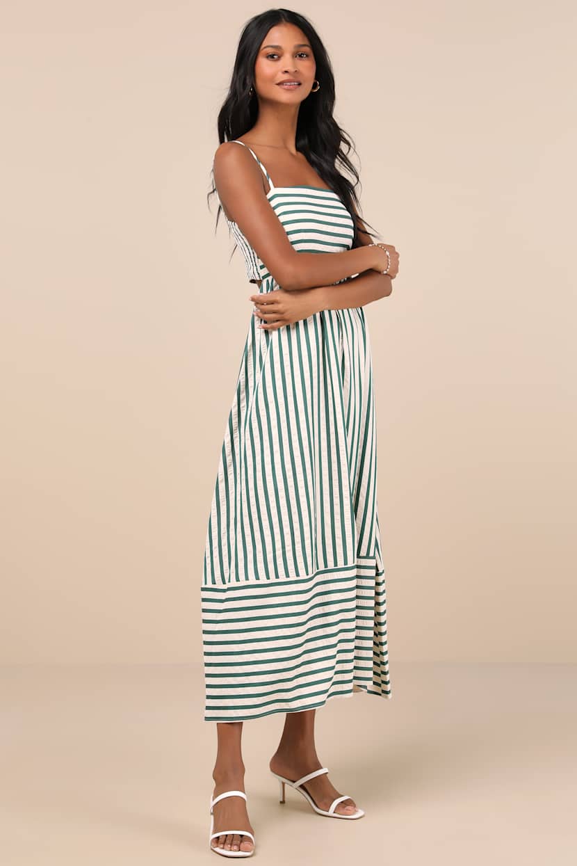 green emerald velvet dress Hettie Button Maxi Dress main image 1