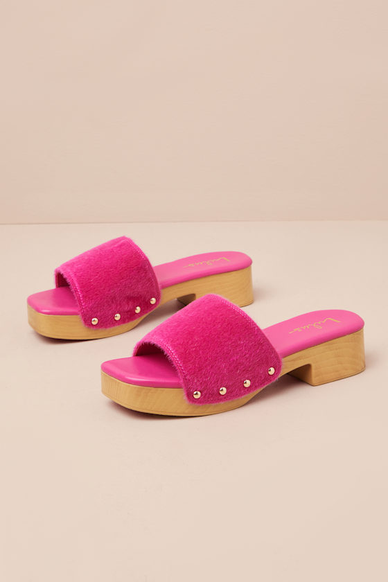 LULUS PALEY FUCHSIA FAUX FUR PLATFORM SLIDE SANDALS