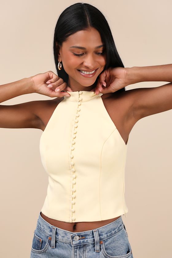 Chic Popularity Light Yellow Mock Neck Crop Top 1