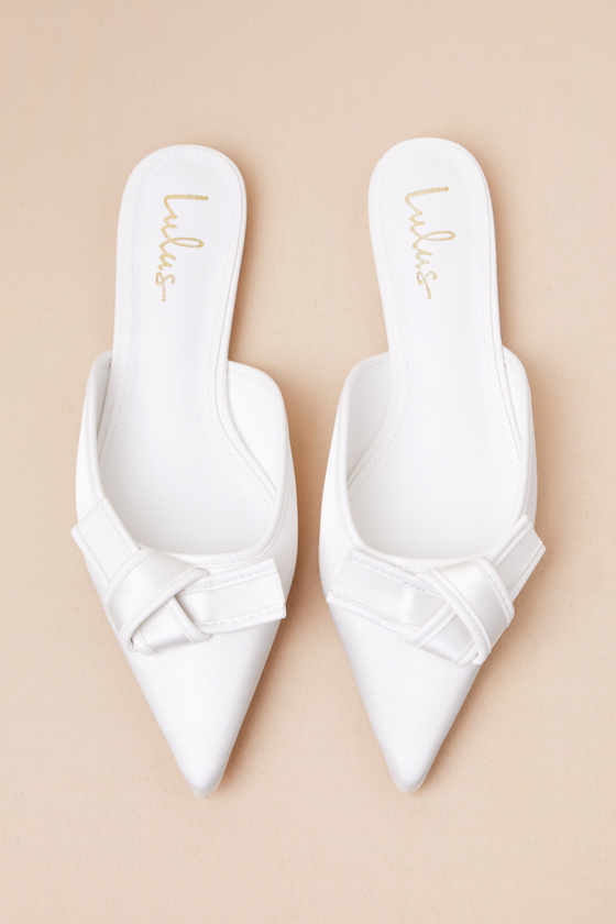 LULUS KALLY WHITE SATIN KNOTTED MULE FLATS