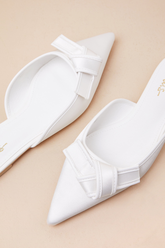 LULUS KALLY WHITE SATIN KNOTTED MULE FLATS