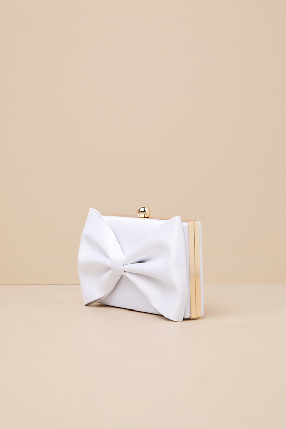 Lulus Karol White Bow Clutch In White