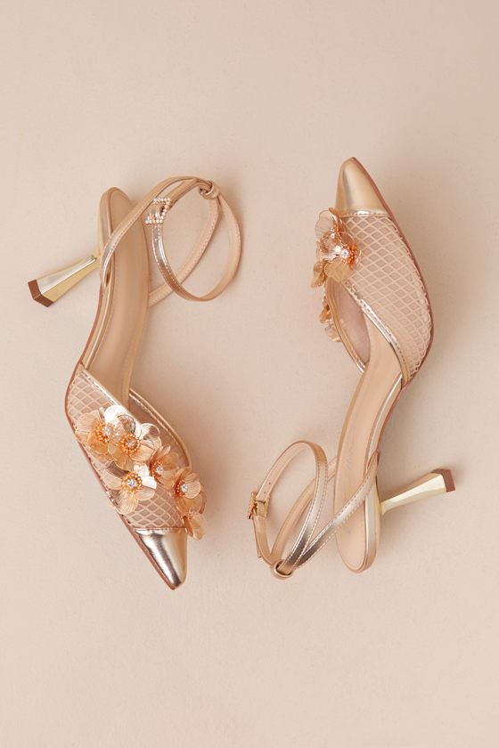 BETSEY JOHNSON SB-CARLI GOLD MESH FLORAL APPLIQUE ANKLE STRAP HEELS 