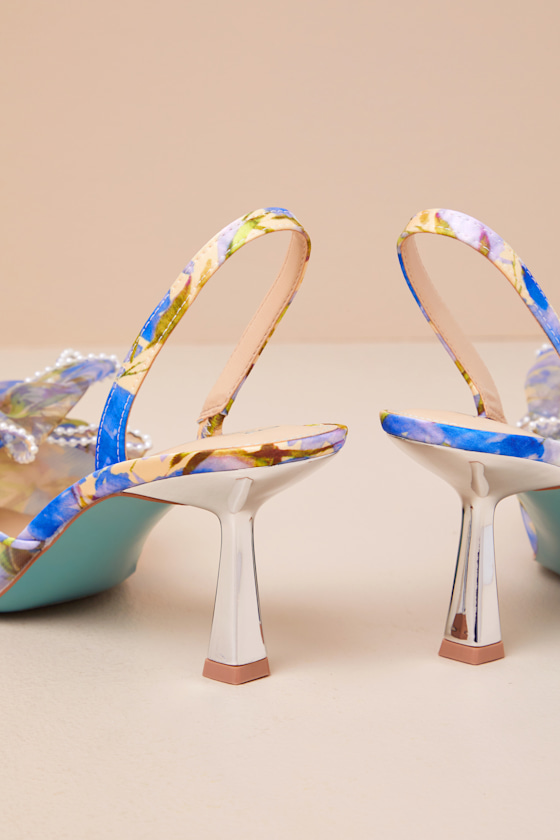 Betsey Johnson Sb-kelli Blue Tulip Floral Bow Pointed-toe Pumps In Blue