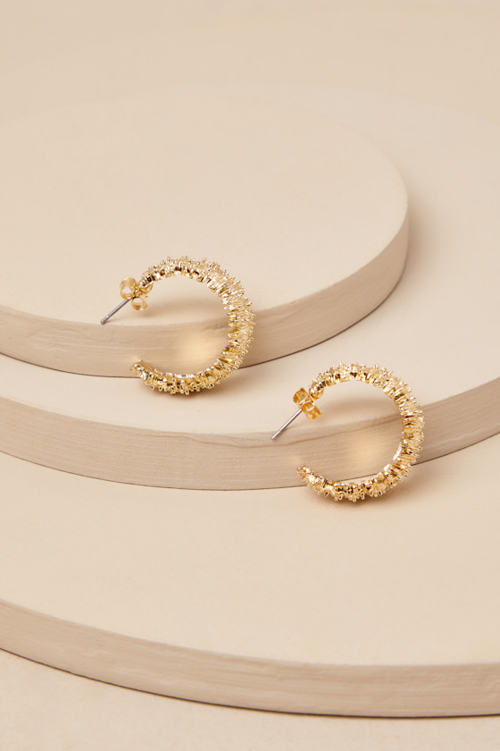 Lulus Elevated Tradition Gold Textured Hoop Earrings
