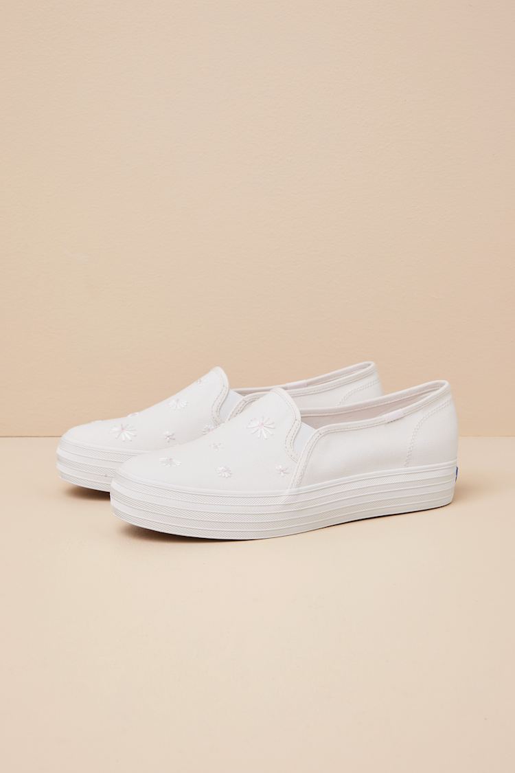 Kate Spade Keds Triple Decker Bow Sneaker in White Satin Bridal Size 10
