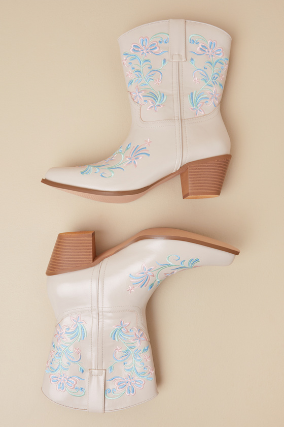 Lulus Birgitta Bone Embroidered Western Ankle Boots In White
