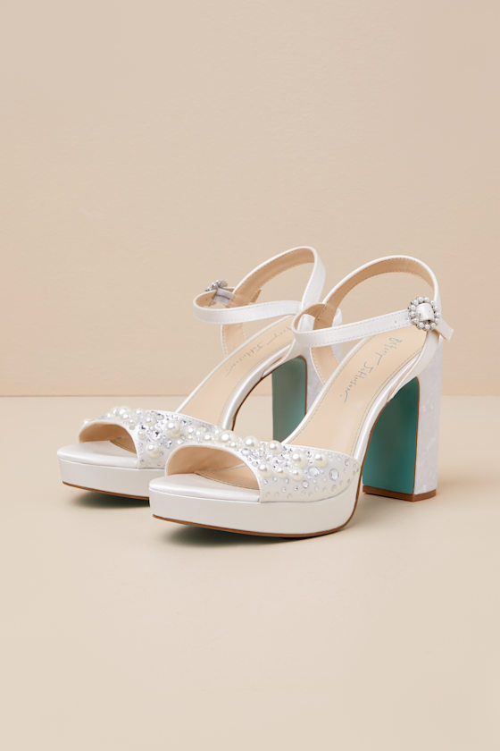 BETSEY JOHNSON SB-AVIAN IVORY SATIN PEARL RHINESTONE PLATFORM HIGH HEEL SANDALS