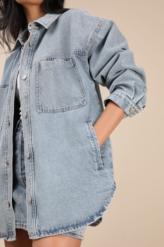 Lulus Callahan Light Wash Denim Oversized Shacket In Blue