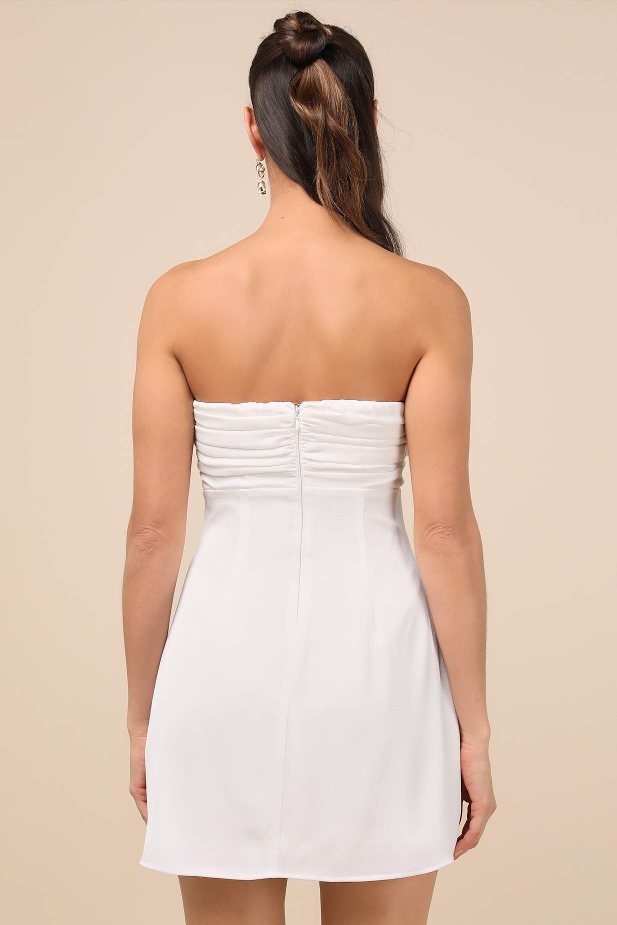 Gillian White Pleated Strapless Mini Dress