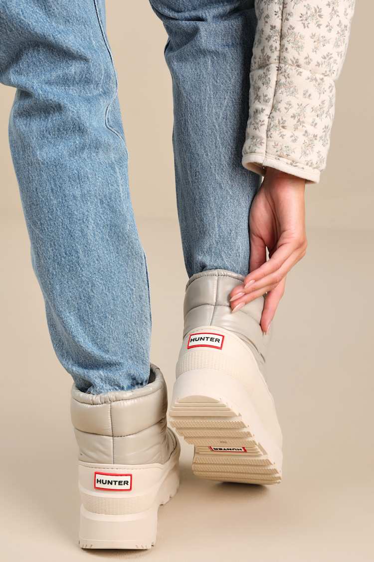 Hunter Amble Boots - Light Natural Puffer Boots - Snow 