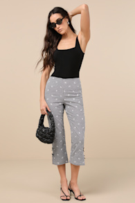 Zinni Black and White Gingham Embroidered Capri Pants 2