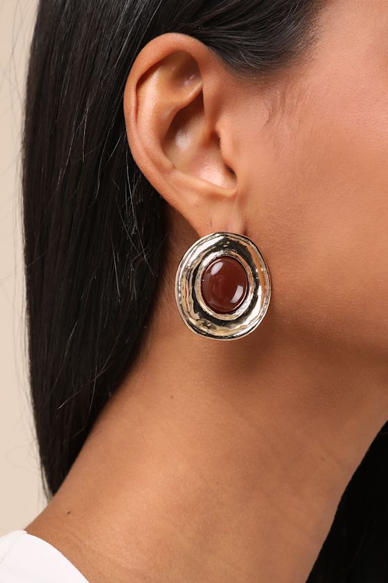 LULUS ADITA GOLD BURGUNDY STONE EARRINGS