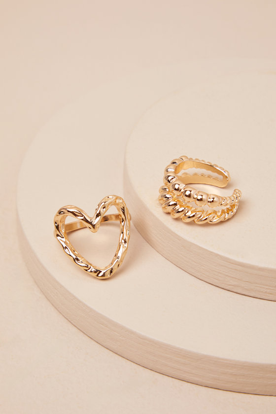 LULUS CAITRIN GOLD HEART TWO-PIECE RING SET